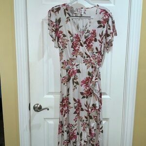 Xhilaration floral faux wrap midi dress Sz L flutter sleeves ruffle trim